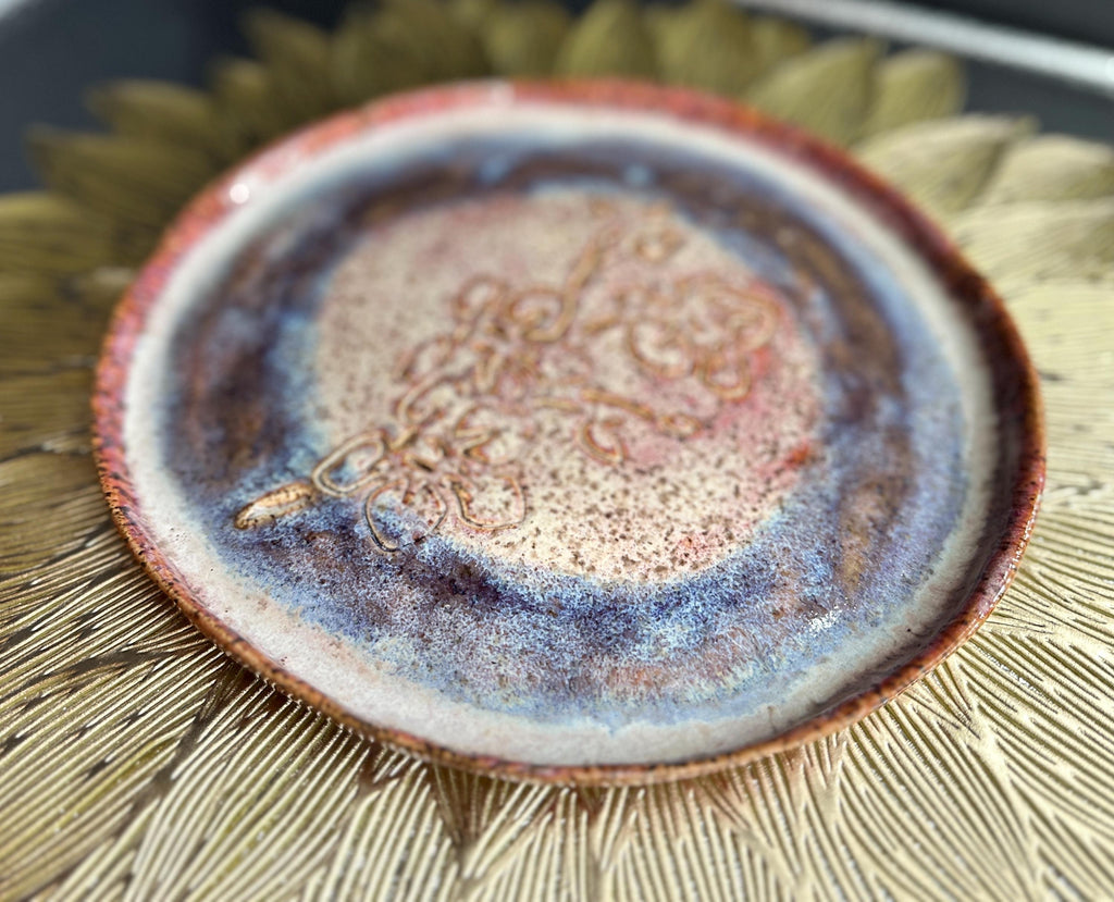 Speckled Clay Hibiscus Plate: Brown, Cream, and Blue