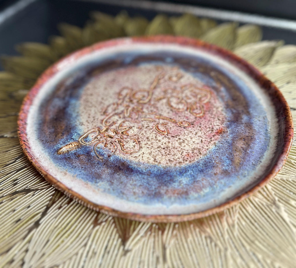 Speckled Clay Hibiscus Plate: Brown, Cream, and Blue